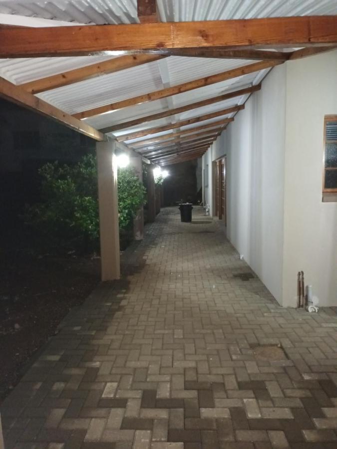 Featherhouse Colesberg Luaran gambar