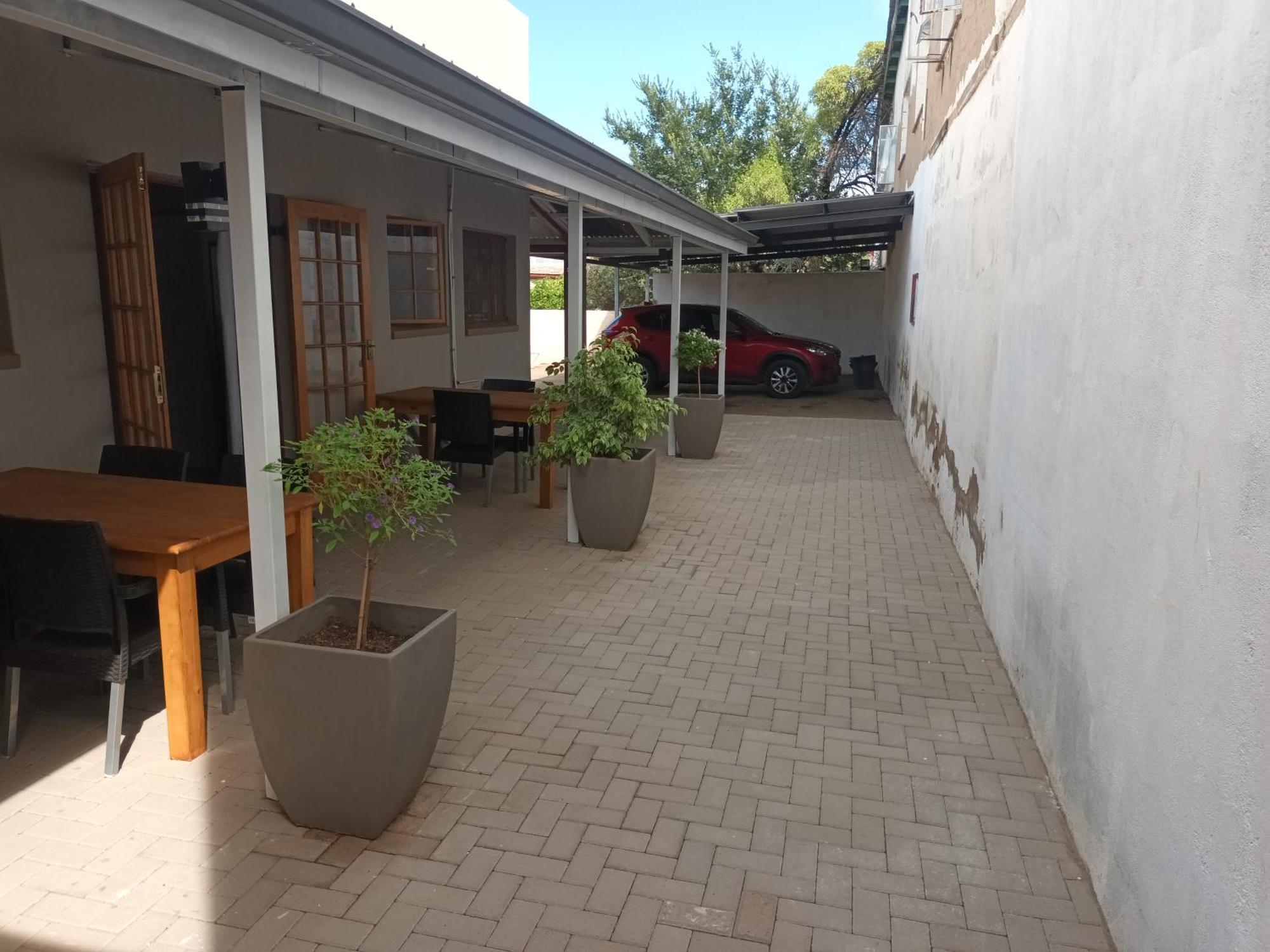 Featherhouse Colesberg Luaran gambar
